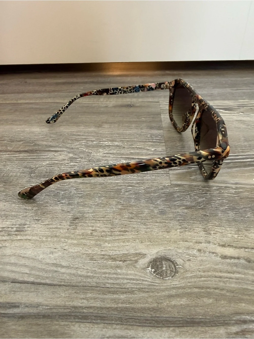 Krewe Zander Poppy Noir Acetate Sunglasses with Case